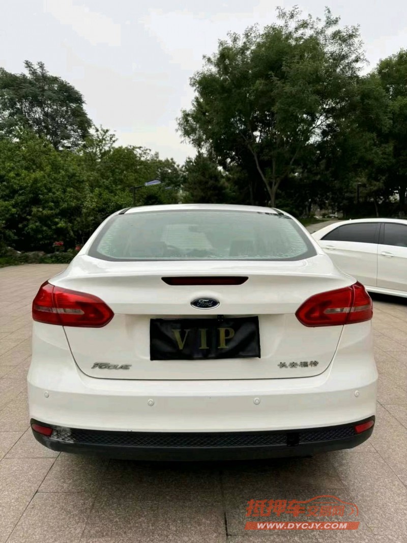 邢台16年福特福克斯9
