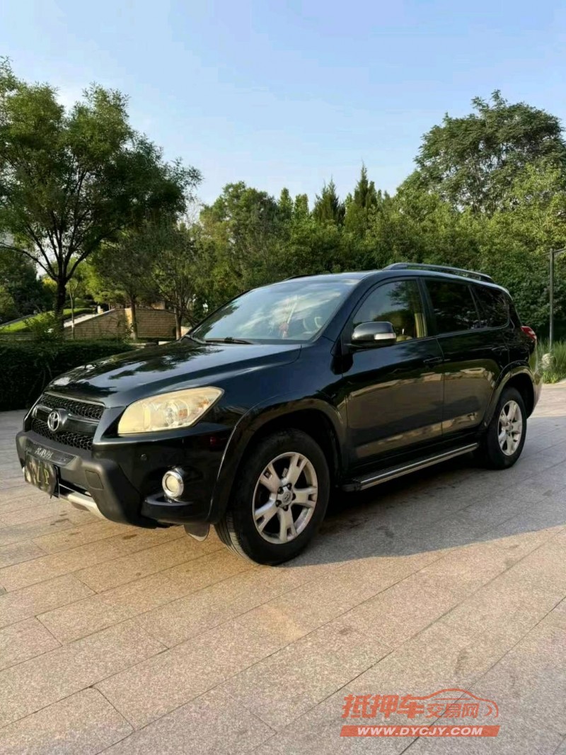 邢台13年丰田RAV42