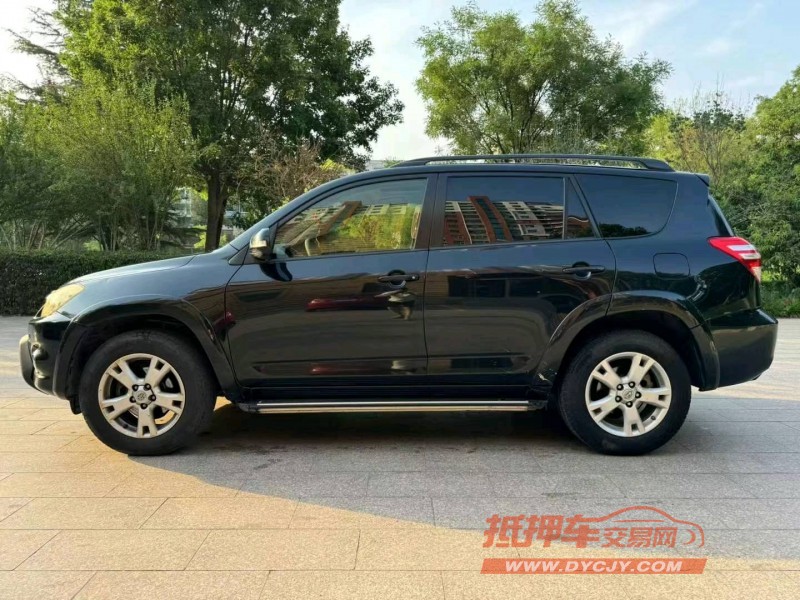 邢台13年丰田RAV48