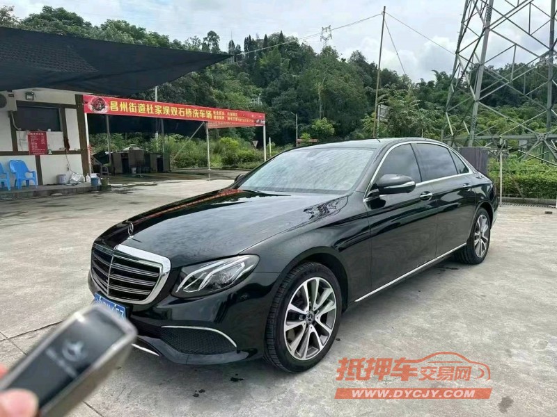 重庆18年奔驰E2