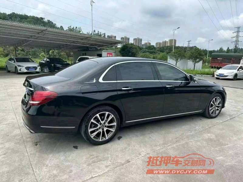 重庆18年奔驰E9