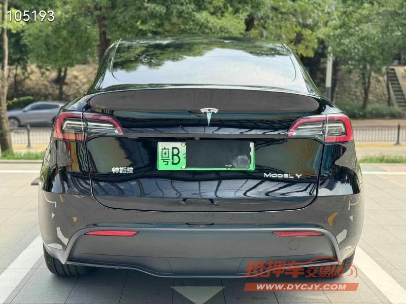 深圳22年特斯拉MODEL Y7