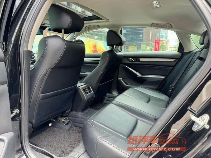 深圳18年本田雅阁5