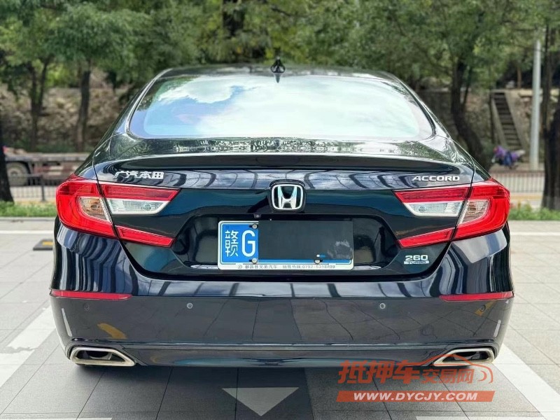 深圳18年本田雅阁8