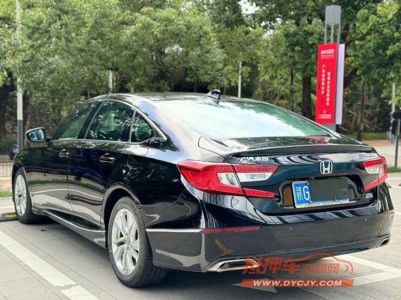 深圳18年本田雅阁9