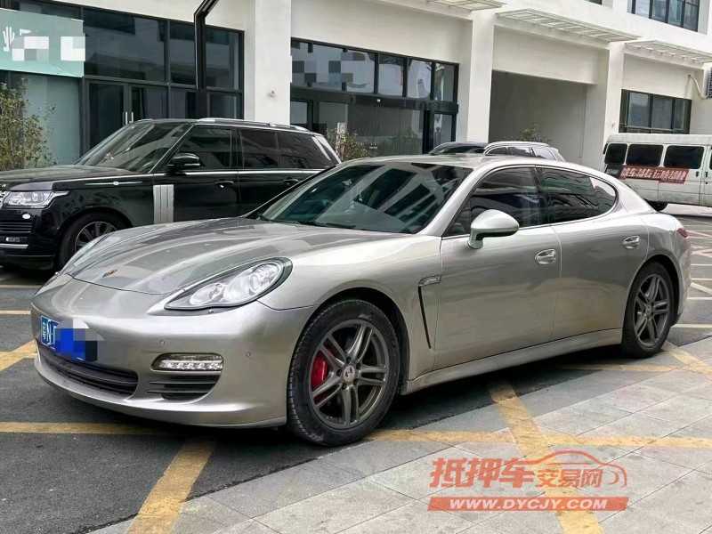 深圳12年保时捷帕拉梅拉3