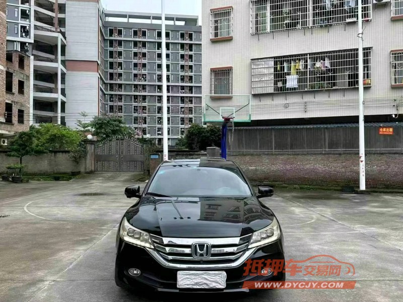 深圳14年本田雅阁1