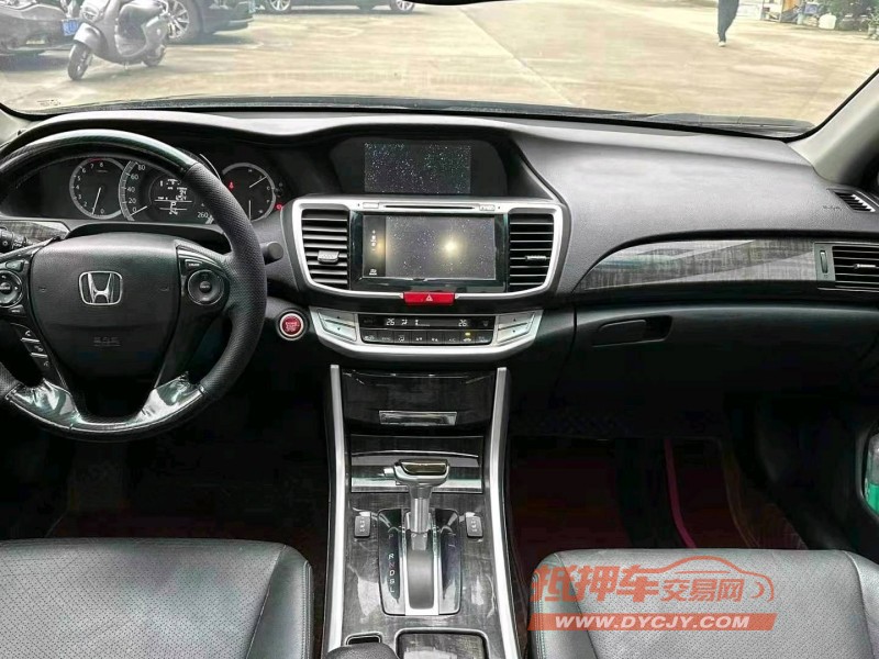 深圳14年本田雅阁5