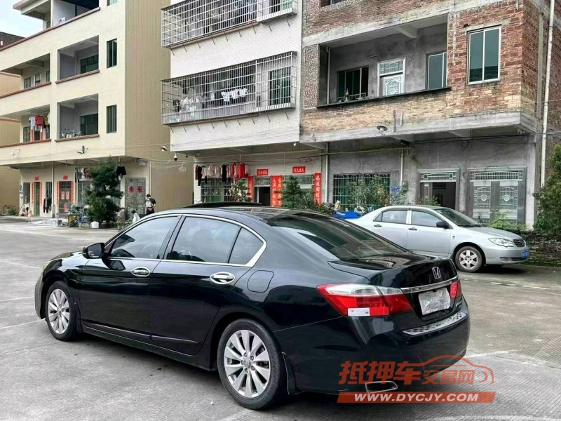 深圳14年本田雅阁9