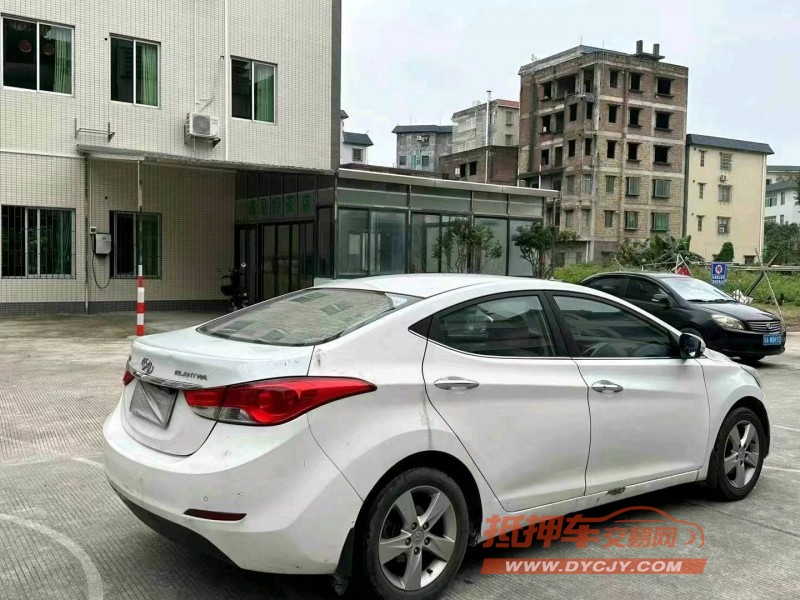 深圳13年现代朗动5