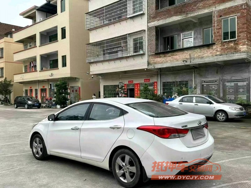 深圳13年现代朗动6
