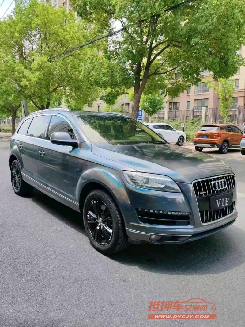 銅陵12年奧迪Q73
