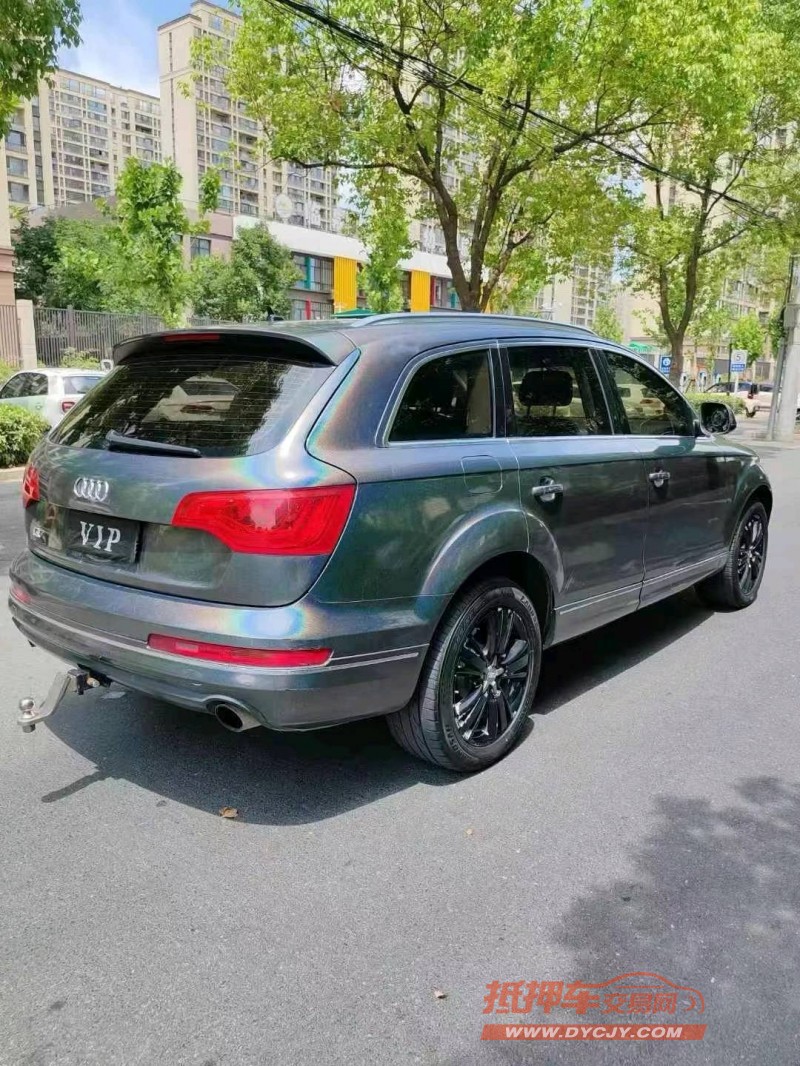 銅陵12年奧迪Q75