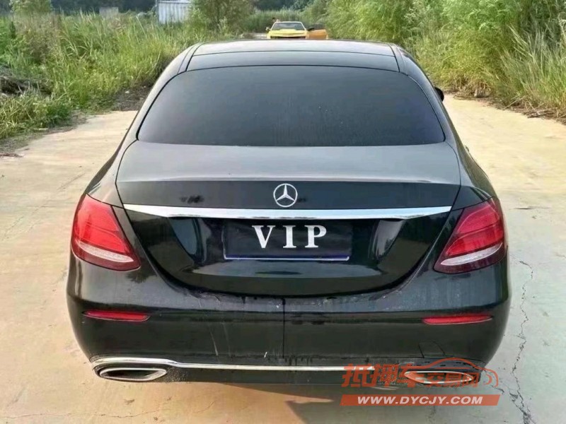潍坊18年奔驰E8
