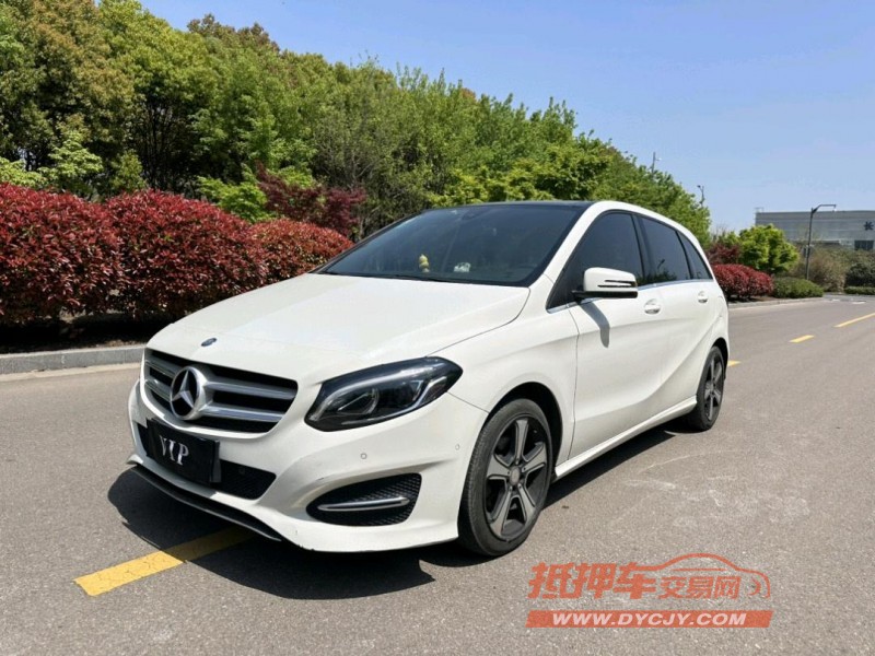 盐城17年奔驰B2