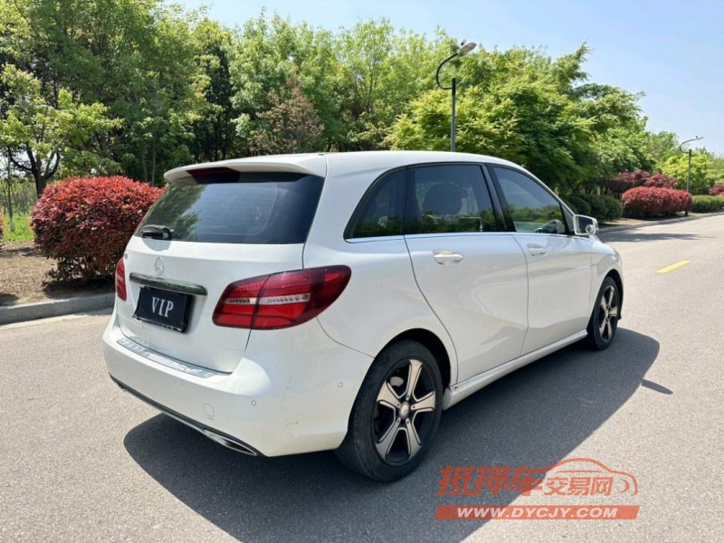盐城17年奔驰B8