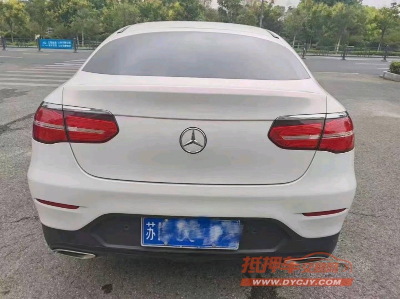 济宁17年奔驰GLC9