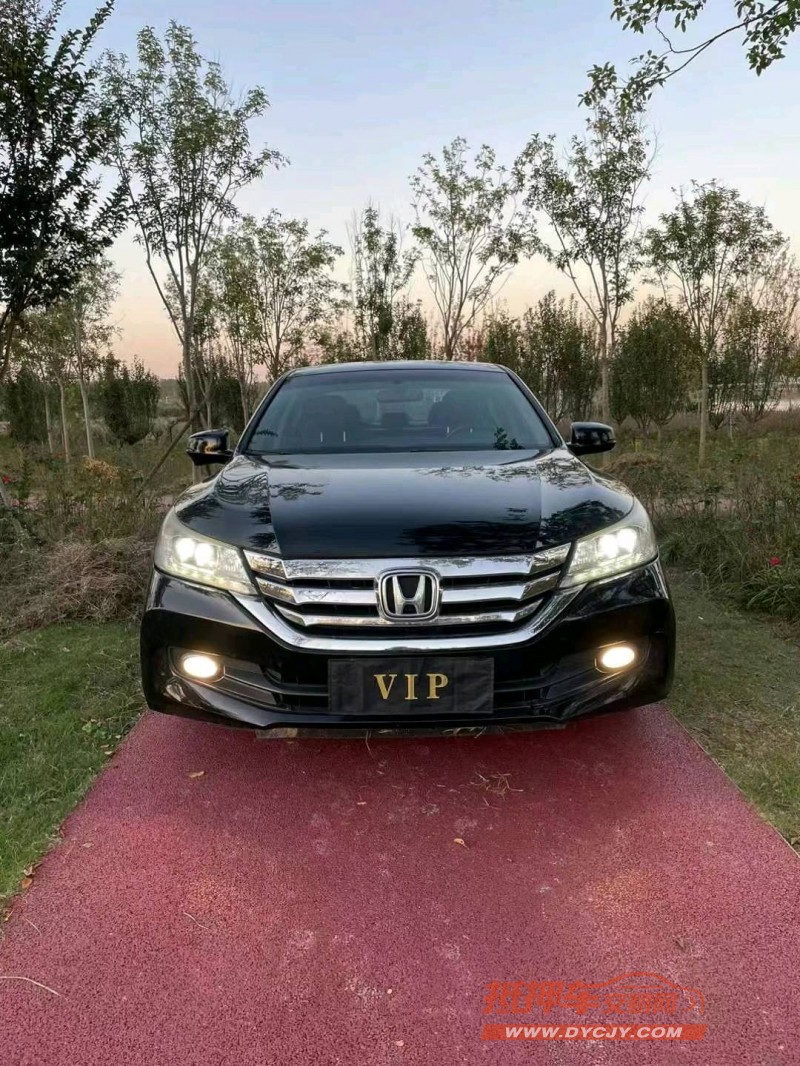 徐州14年本田雅阁1