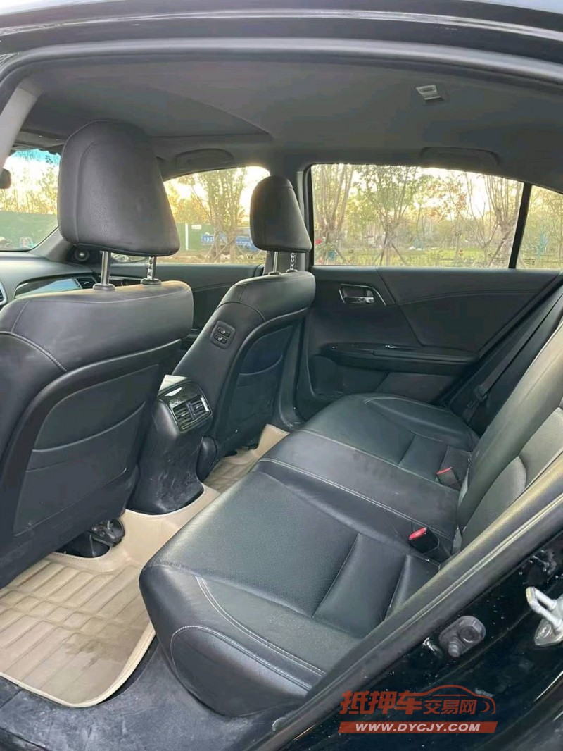 徐州14年本田雅阁7