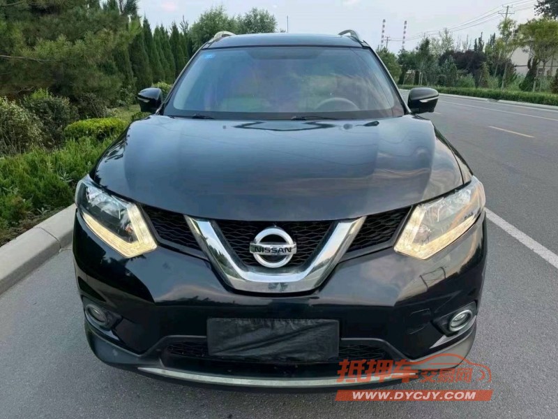 東營16年日產奇駿1