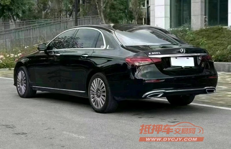 重庆21年奔驰E9