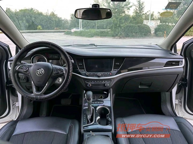 徐州16年别克威朗5