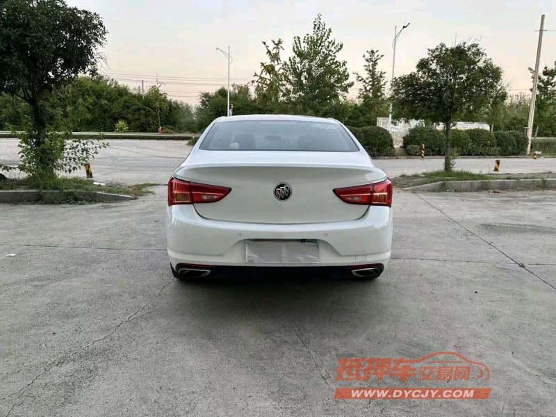 徐州16年别克威朗9