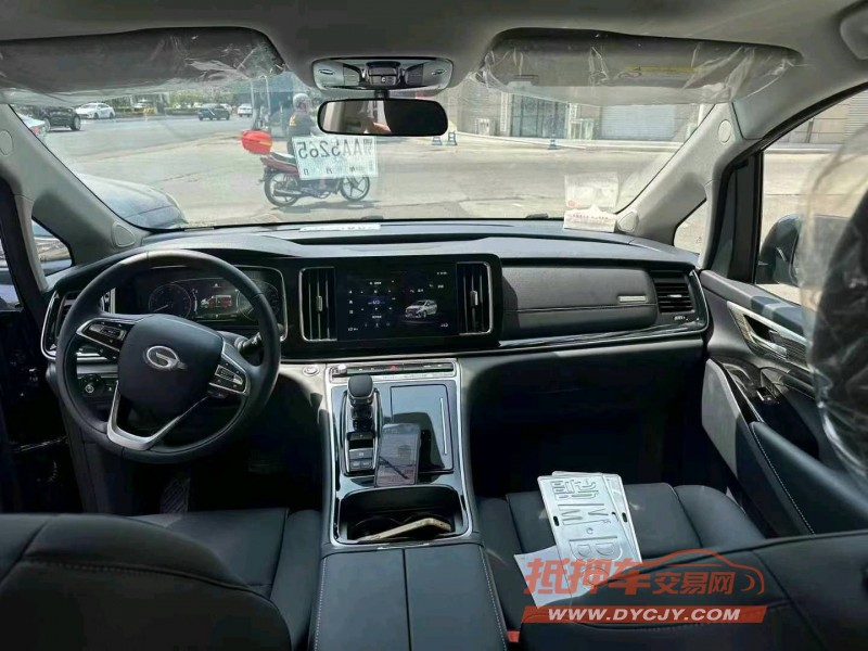 成都24年传祺M82