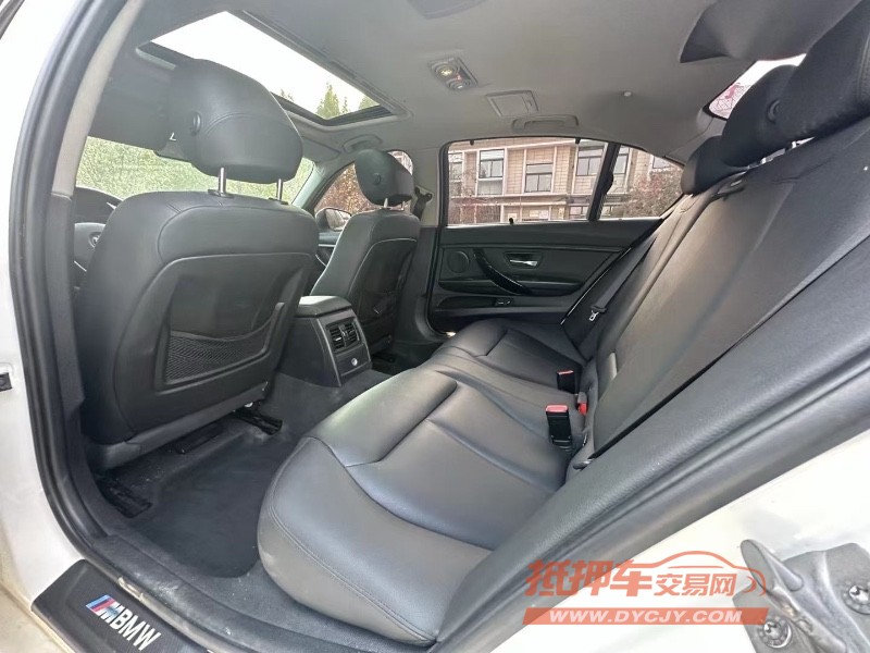 济南14年宝马3系8