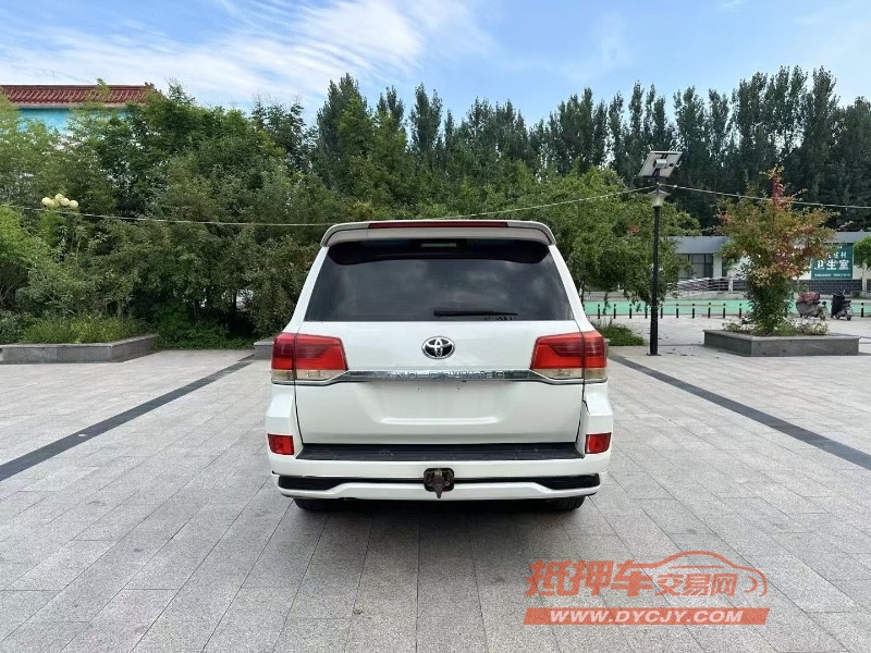 济南16年丰田兰德酷路泽6