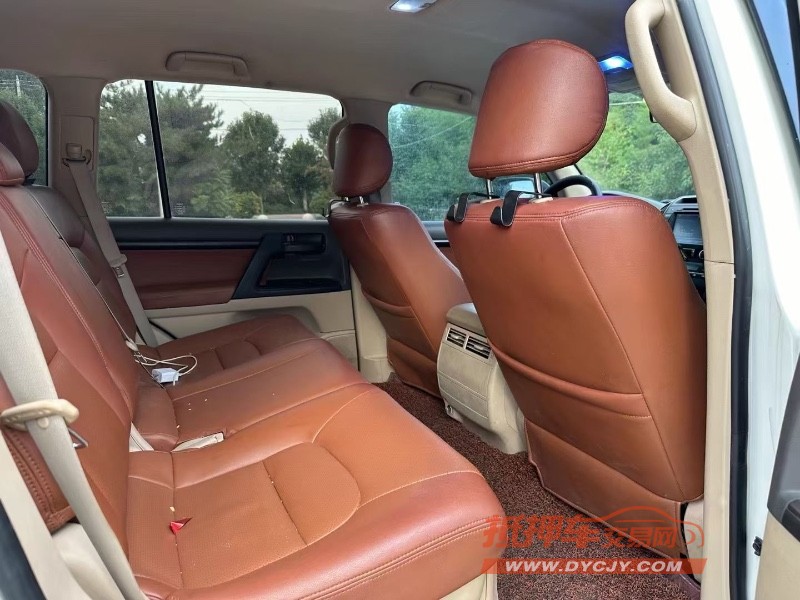 济南16年丰田兰德酷路泽9