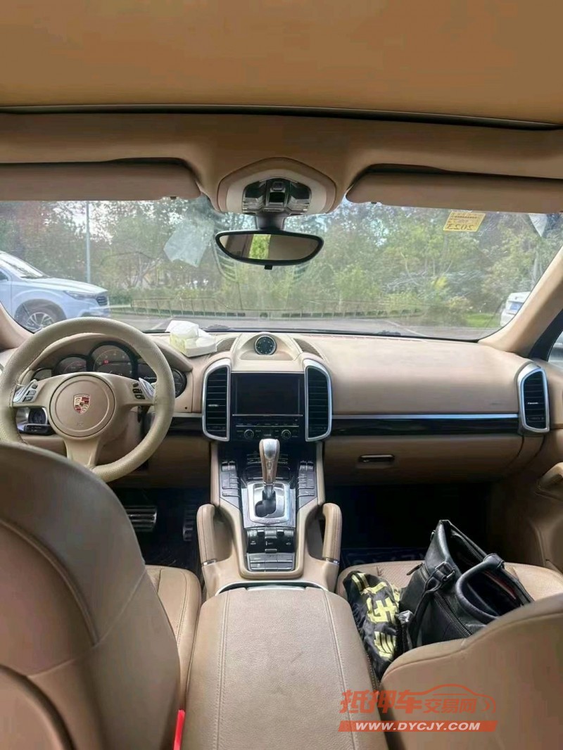 潍坊13年保时捷卡宴6