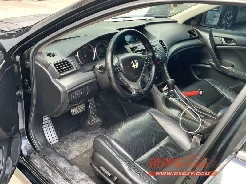 济宁11年本田思铂睿6