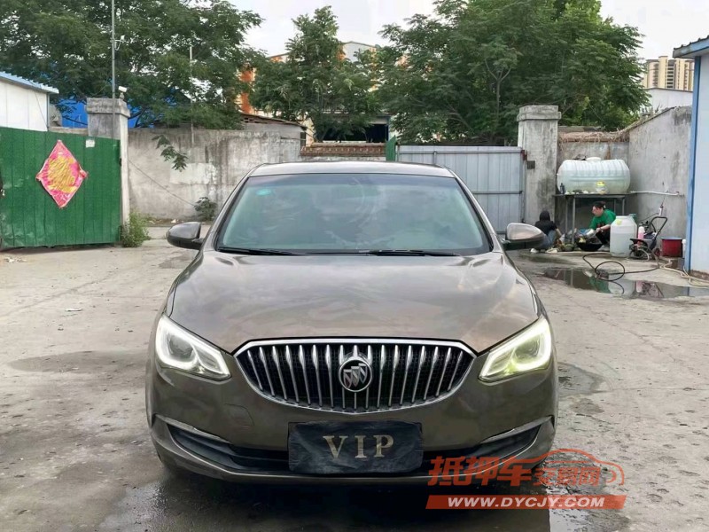 济宁16年别克英朗1