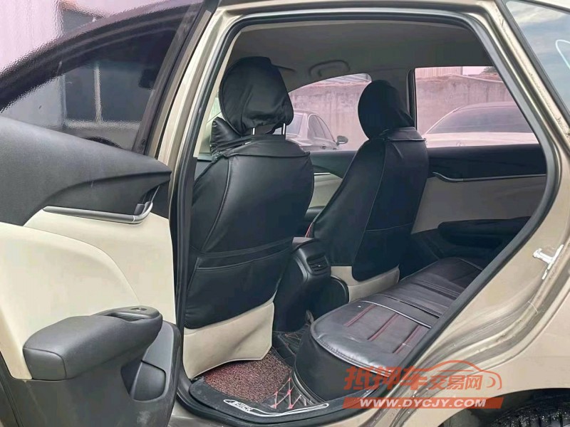 济宁16年别克英朗5