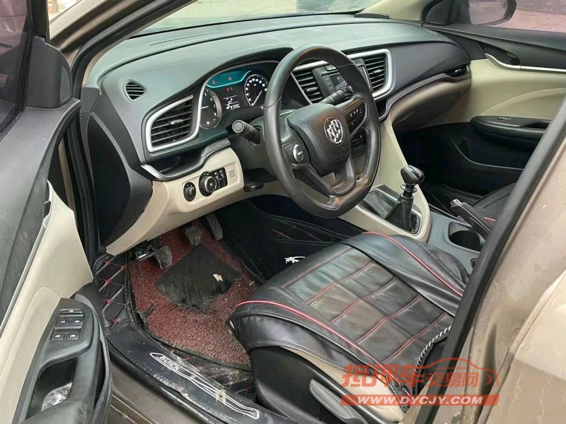 济宁16年别克英朗6