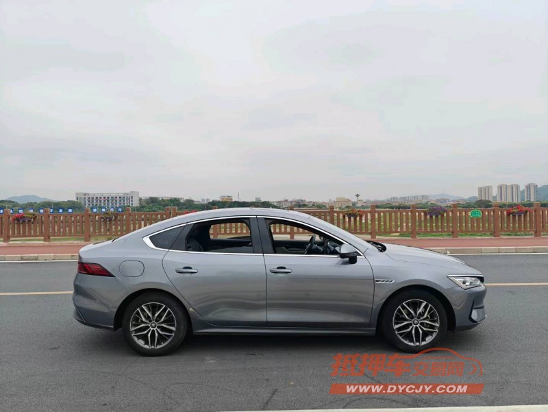 东莞22年比亚迪秦3