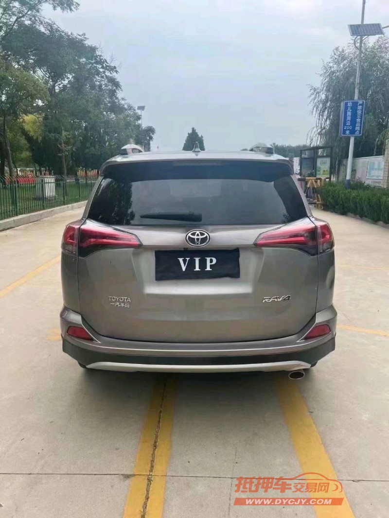 潍坊17年丰田RAV46