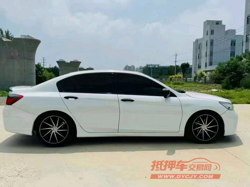 济宁16年本田雅阁7