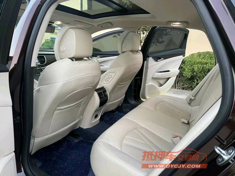 徐州22年别克君越6