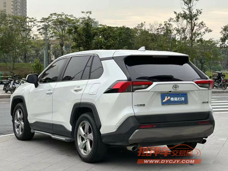 东莞22年丰田RAV4荣放8