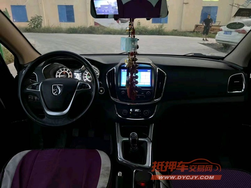 徐州16年寶駿5606