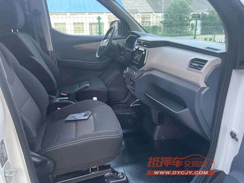 徐州24年大通EV30L5