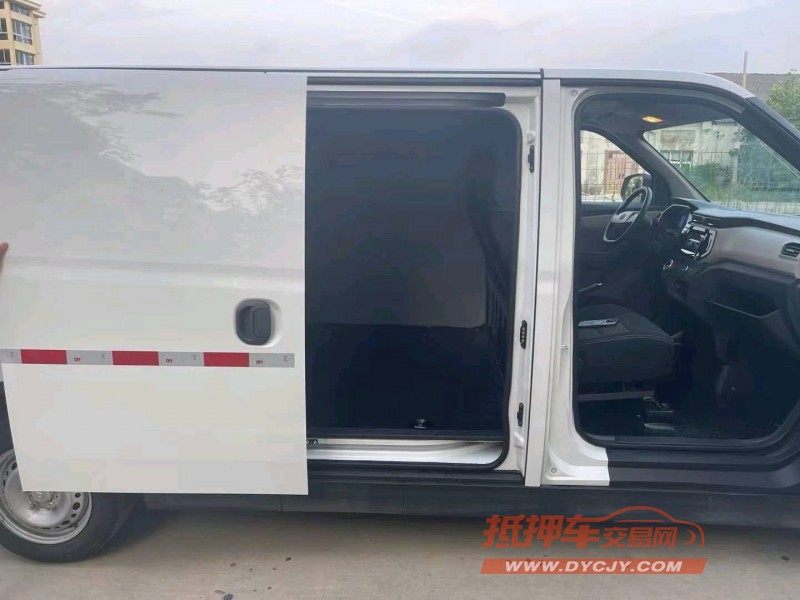 徐州24年大通EV30L7