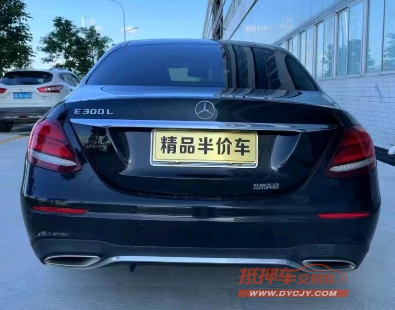 中山17年奔驰E9