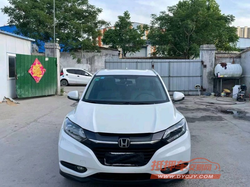 济宁18年本田缤智1