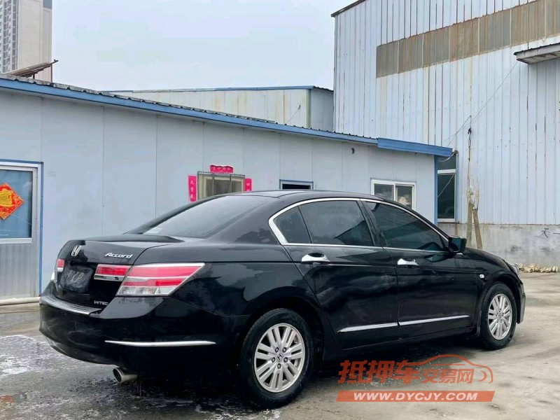 济宁13年本田雅阁8