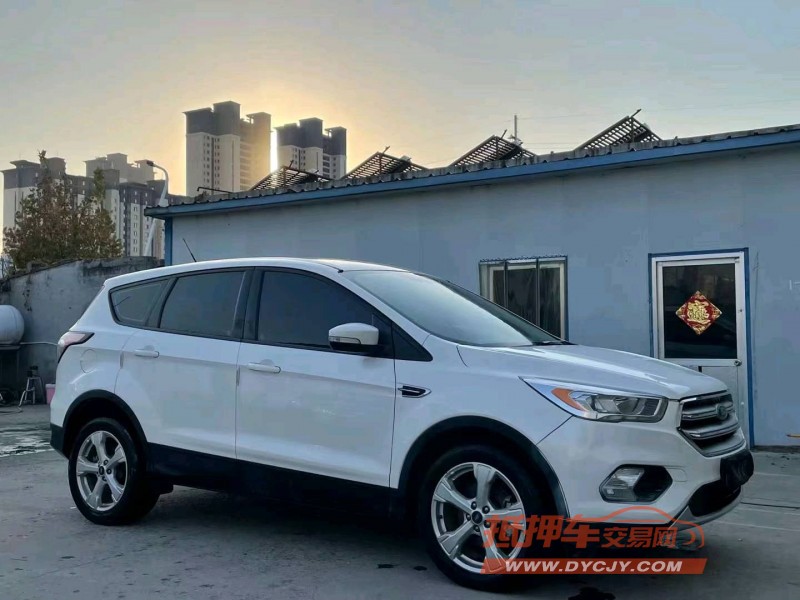 济宁17年福特翼虎3