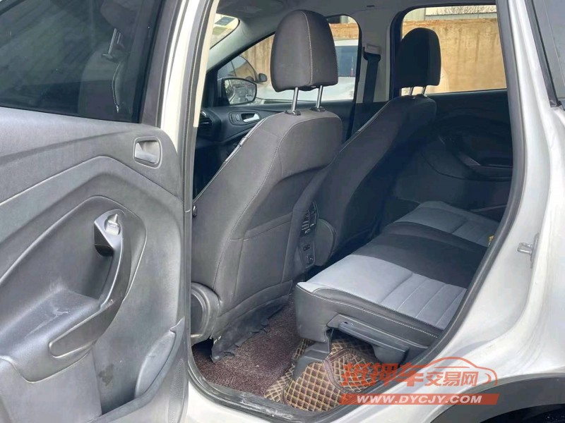 济宁17年福特翼虎5