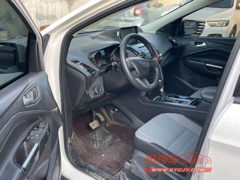 济宁17年福特翼虎6